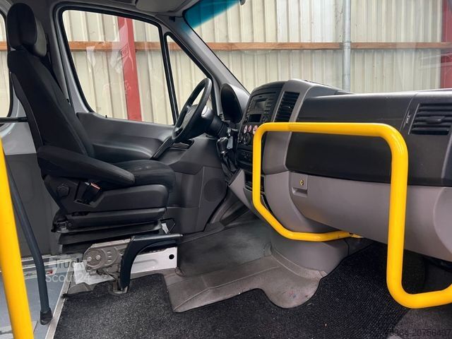 Kleinbus MERCEDES-BENZ Sprinter 313 BlueTEC 9 Sitze+ ENGINE NO GOOD