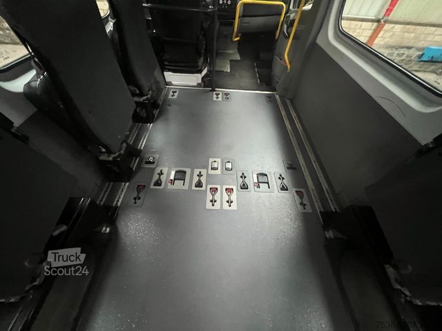 Kleinbus MERCEDES-BENZ Sprinter 313 BlueTEC 9 Sitze+ ENGINE NO GOOD