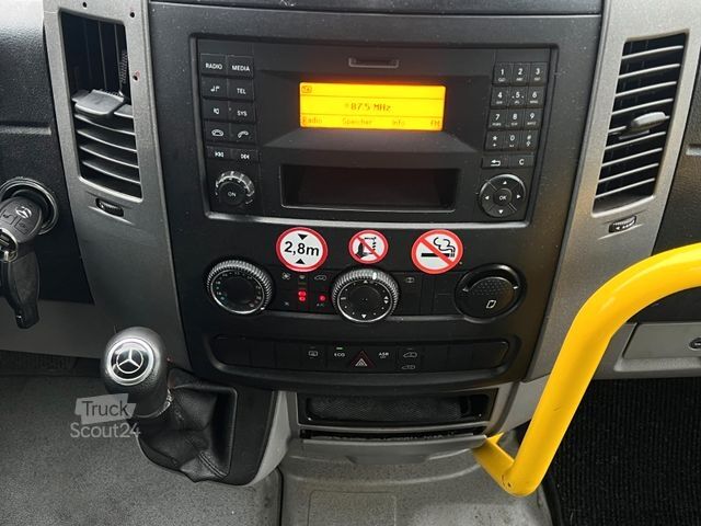 Kleinbus MERCEDES-BENZ Sprinter 313 BlueTEC 9 Sitze+ ENGINE NO GOOD