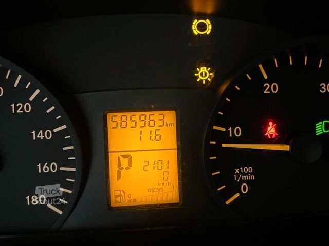 Kleinbus MERCEDES-BENZ Sprinter 313 BlueTEC 9 Sitze+ ENGINE NO GOOD