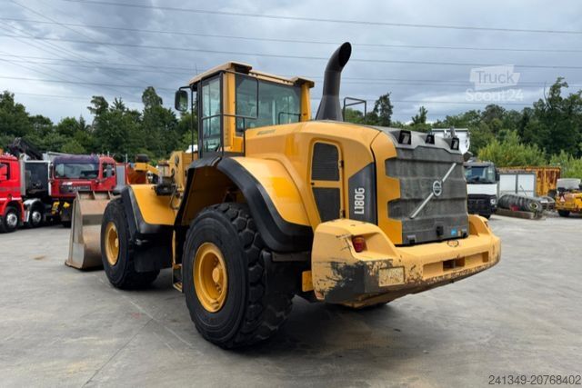 Altro VOLVO L180G