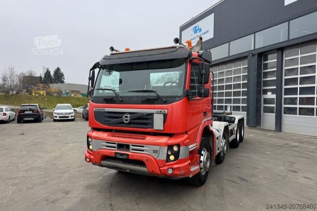 Camion scarrabile VOLVO FMX-500 8x4 Hiab 26T