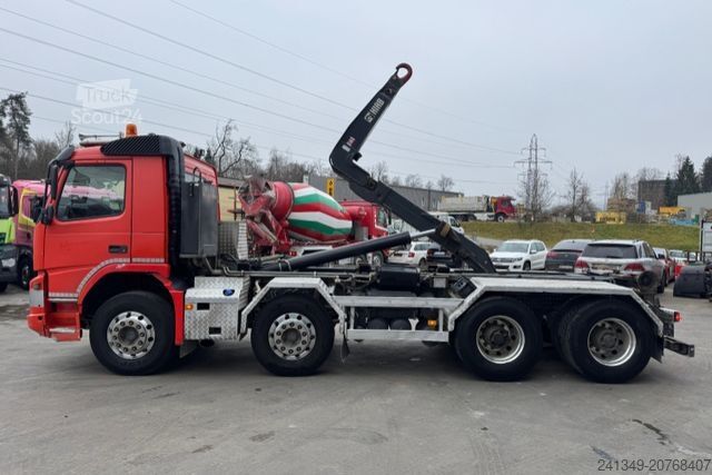 Camion scarrabile VOLVO FMX-500 8x4 Hiab 26T