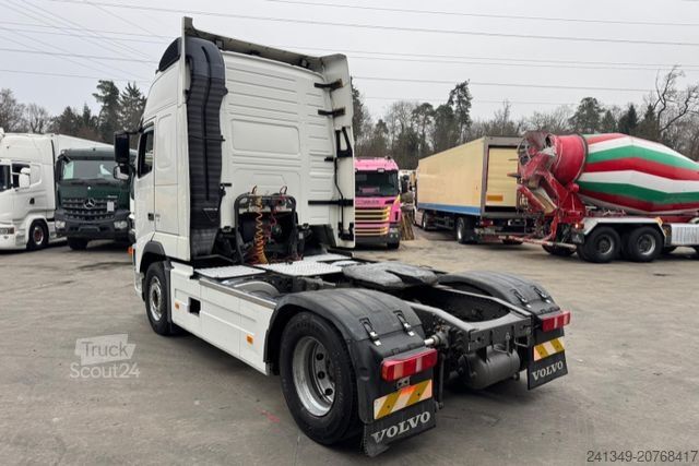 Trattore stradale standard VOLVO FH-520 4x2