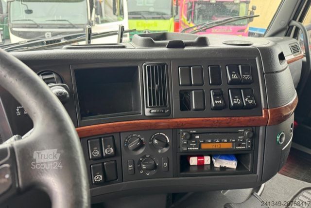 Trattore stradale standard VOLVO FH-520 4x2