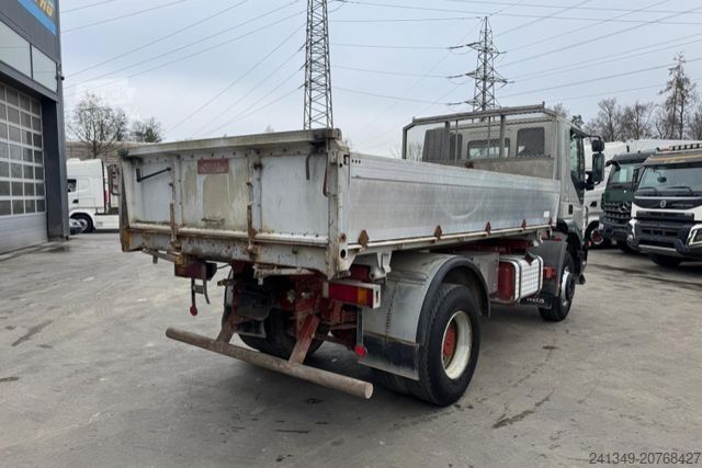 Autocarro ribaltabile IVECO 270 4x2 Kipper