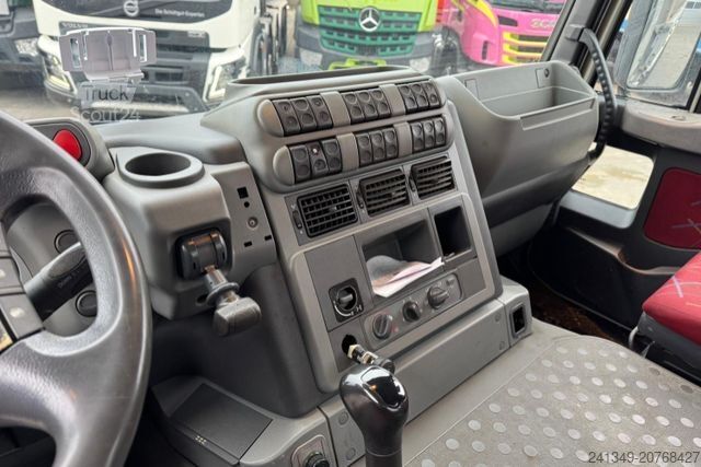 Autocarro ribaltabile IVECO 270 4x2 Kipper