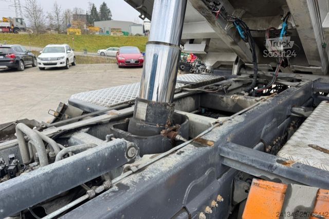 Pašizgāzējs kravas automašīna RENAULT C480 8x4 2S Moser