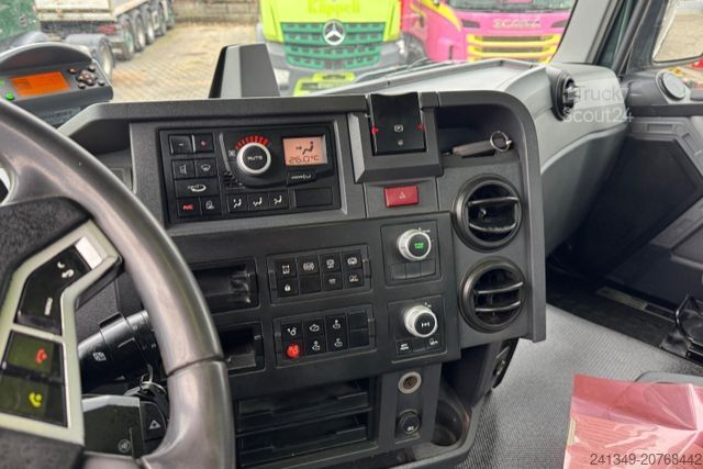 Pašizgāzējs kravas automašīna RENAULT C480 8x4 2S Moser