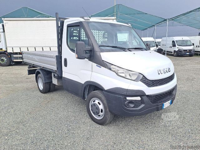 شاحنة نقل صغيرة قلاب IVECO DAILY 35C11