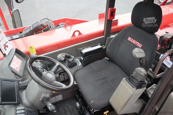 Besisukantis teleskopinis manipuliatorius Manitou MRT 2150 + S2 PRIVILEGE | REMOTE | AIRCO | FORKS