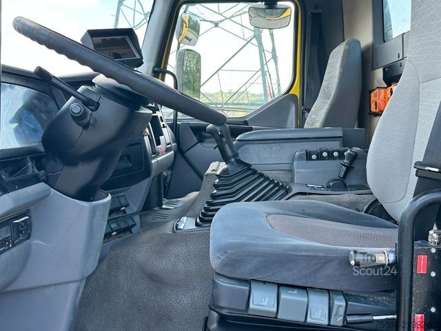 Teherautóra szerelt daru RENAULT KERAX 370 DCI * PK 30002 C + FUNK/BORDMATIC* 6x6