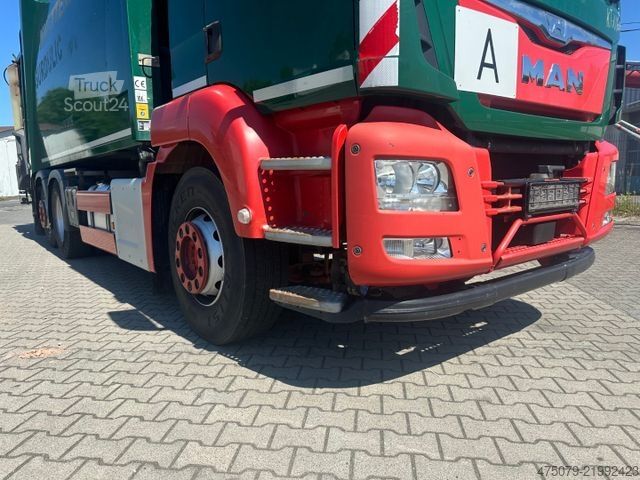 Сміттєвоз MAN TGXS 26.320 / Faun Variopress 527
