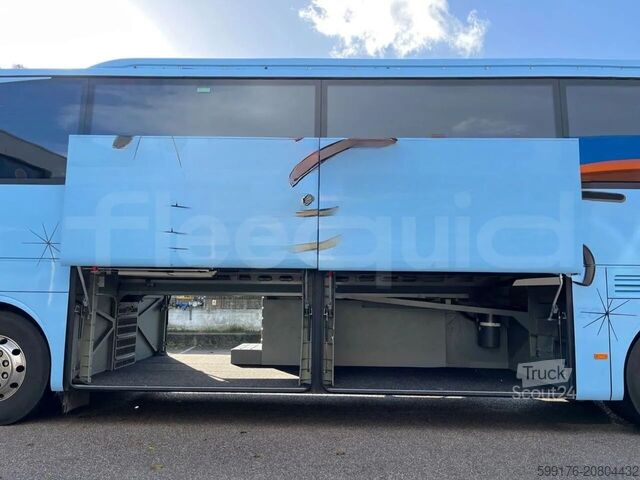 Autobus turystyczny Mercedes-Benz Tourismo