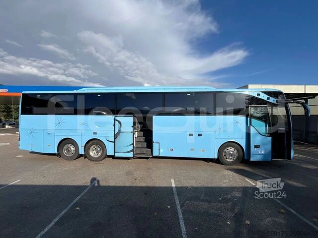 Autobus turystyczny Mercedes-Benz Tourismo