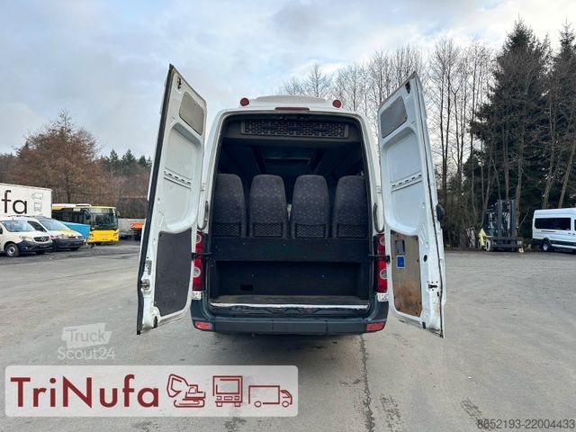 Микробус VOLKSWAGEN Crafter | 19 Sitze | Schiebetür |
