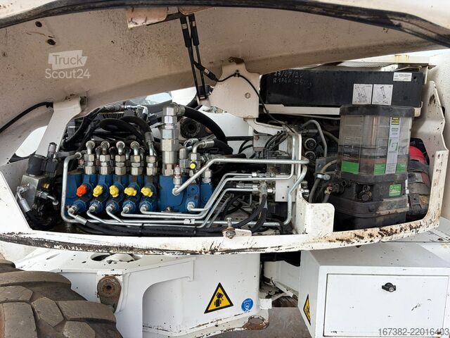 Radbagger Mecalac 12MTX incl. 5 x bucket