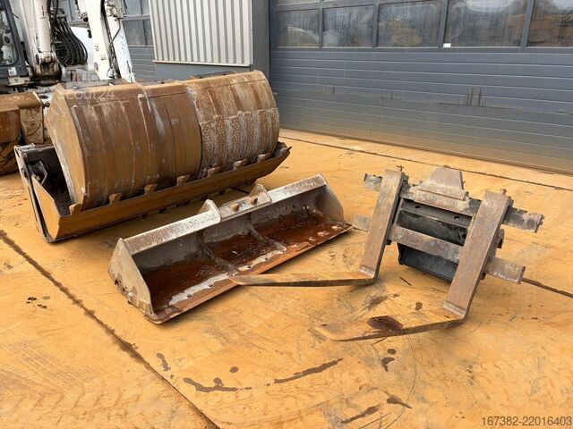 Radbagger Mecalac 12MTX incl. 5 x bucket