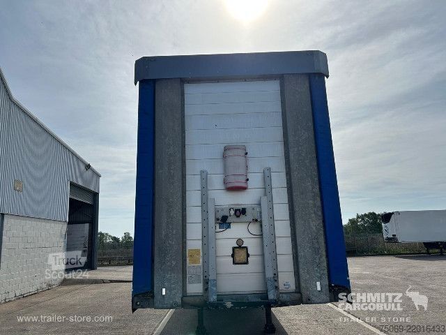 Auflieger mit Pritsche & Plane Schmitz Cargobull Curtainsider Standard UK