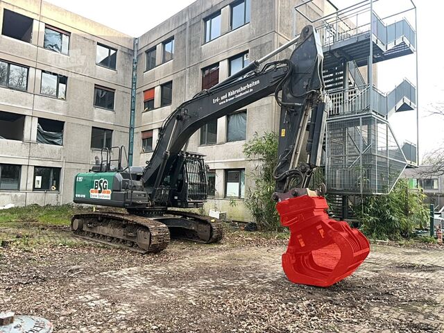 Escavadora de rastos Hitachi ZX250 LCN-7 with Oilquick OQ-80