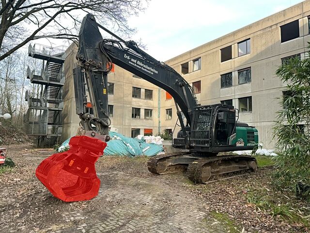 Escavadora de rastos Hitachi ZX250 LCN-7 with Oilquick OQ-80