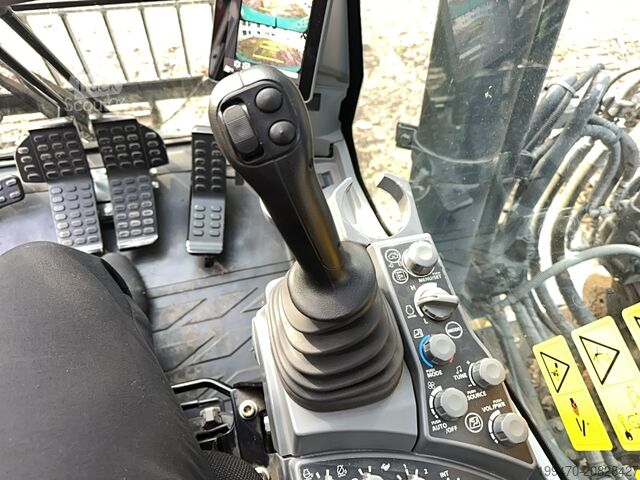 Escavadora de rastos Hitachi ZX250 LCN-7 with Oilquick OQ-80