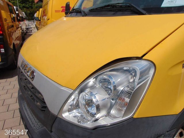 Box van IVECO DAILY 50 C 15 Postkoffer REGALSYSTEM KAMERA