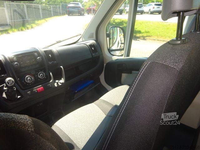 Furgoneta pick-up FIAT Ducato Maxi Doka Pritsche Fassi Ladekran