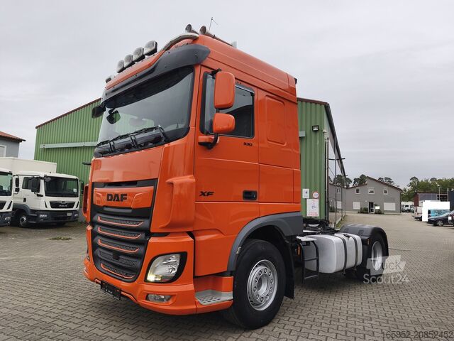 DAF XF 530 FT Retarder truck tractor DAF XF 530 FT Retarder