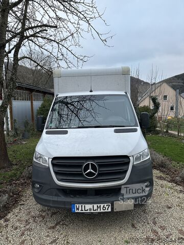 Fourgon tôlé Mercedes-Benz Sprinter 317