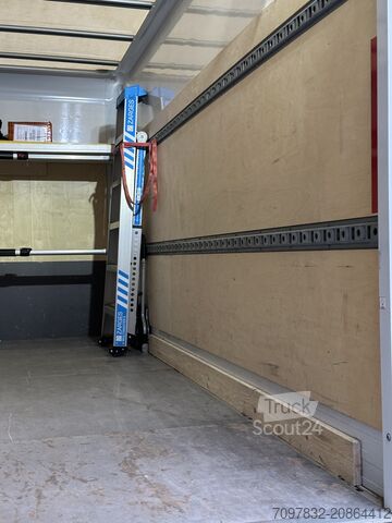 Fourgon tôlé Mercedes-Benz Sprinter 317