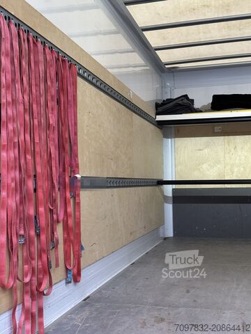 Fourgon tôlé Mercedes-Benz Sprinter 317