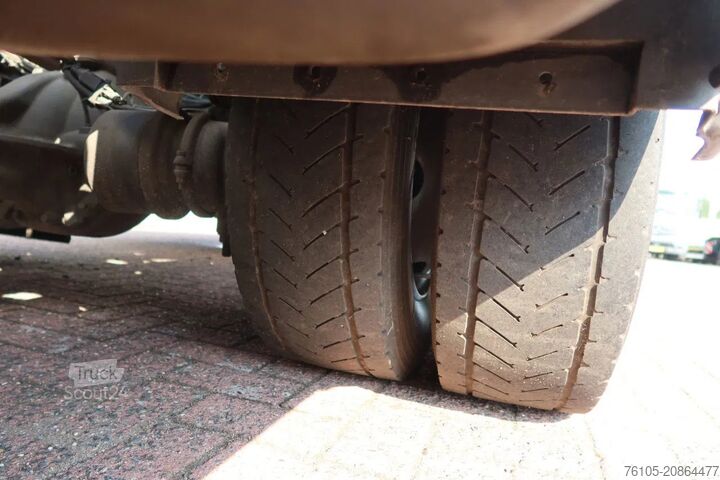 Recovery vehicle Mercedes-Benz Atego 1221 L Takelwagen 6 persoons