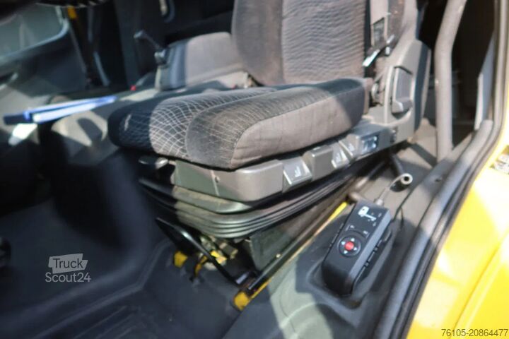 Recovery vehicle Mercedes-Benz Atego 1221 L Takelwagen 6 persoons