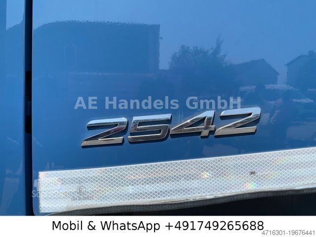 Camion benne à bras amovible MERCEDES-BENZ Antos 2542 M LL *Retarder/Hiab-XR21S56/Lenk+Lift