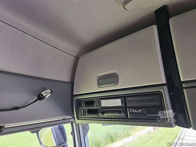 Standaard trekker RENAULT T 480
