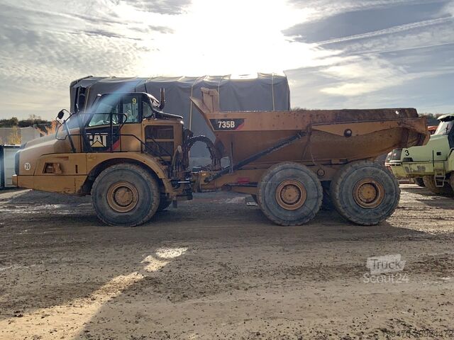 Kloubový sklápěč Caterpillar 735B