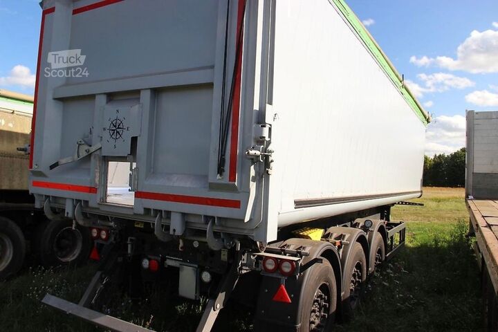Pašizgāzējs kravas automobilis Schmitz Cargobull SKI 24 SL 9.6