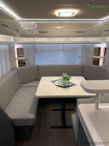 Lakókocsi HOBBY Excellent 560 CFe Modell 2026