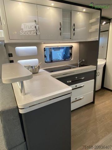 Lakókocsi HOBBY Excellent 560 CFe Modell 2026