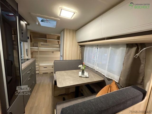 Lakókocsi HOBBY De Luxe 490 KMF Modell 2026