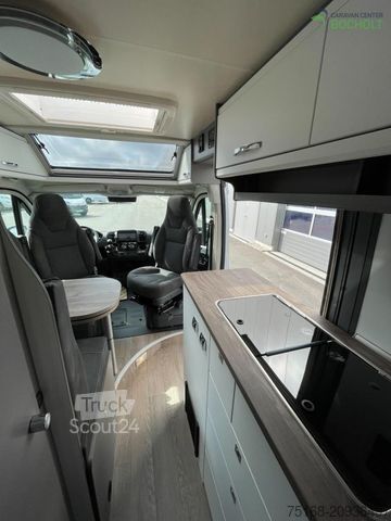 Lakóautó HOBBY Vantana De Luxe K65 ET Bettumbau Sitzgruppe