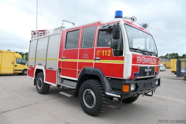 Sonderaufbau-LKW man 10.224 DoKa LHF 16/12 4x4 Wassertank 850l
