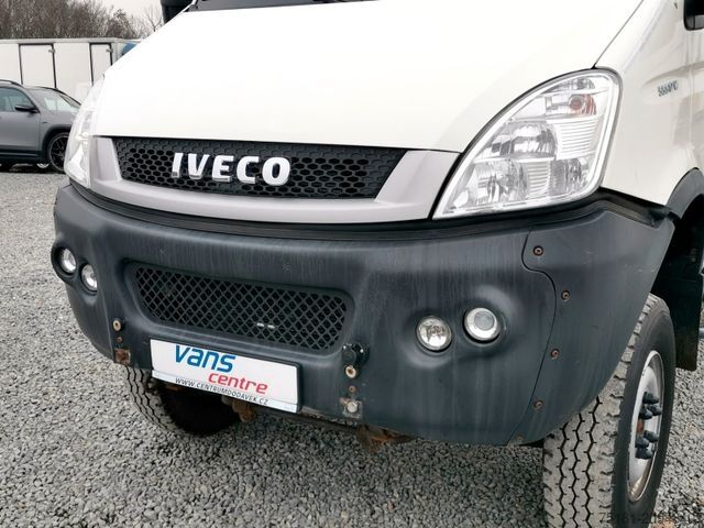 Pick-up dodávka IVECO Daily 55S17W 4x4/ PRITSCHE 2,1M/ 7 SITZE/ AHK