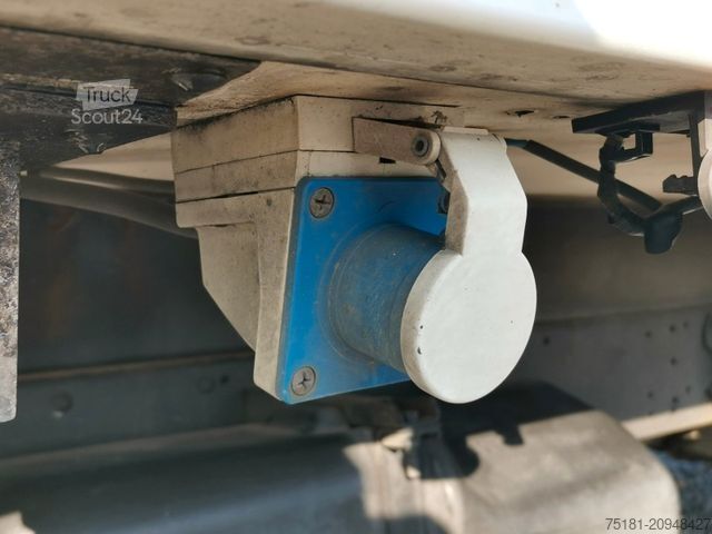 Chladírenská dodávka IVECO Daily 35C13 TIEFKÜHLER/ 8PAL/ 230V/ TEMP.