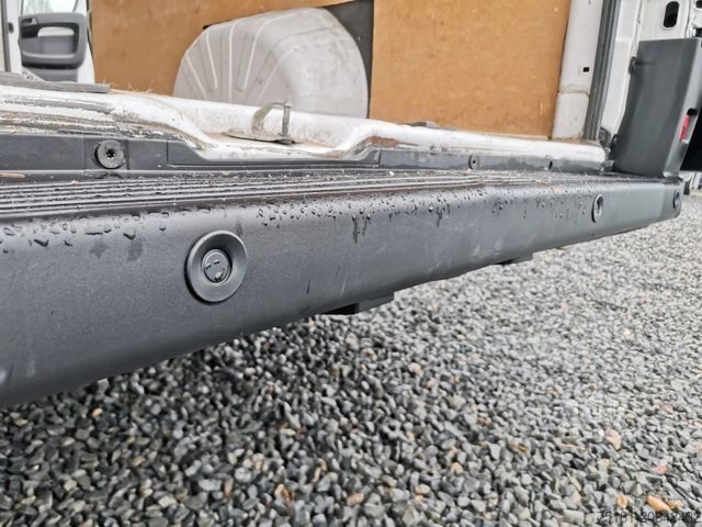 Vans ar augstu jumtu PEUGEOT Boxer 2.2HDI/103KW L5H2/ KLIMA/ 1.BES.