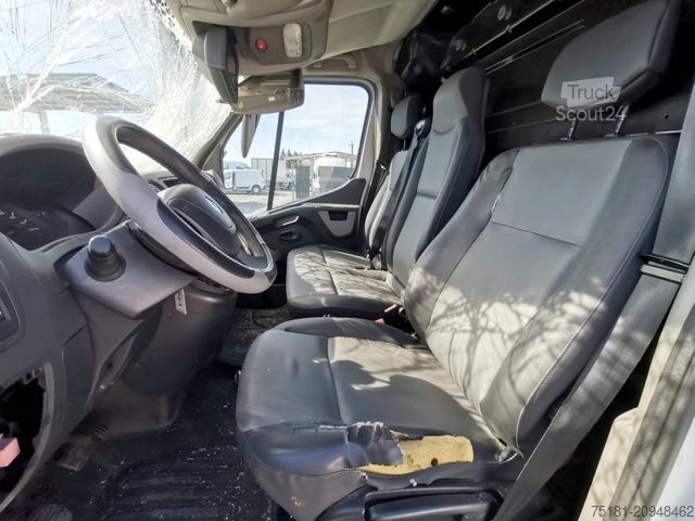 Рефрижераторний фургон RENAULT Master 165 L3H2/KÜHLKASTEN/ UNFALL!/KEIN MOTOR!