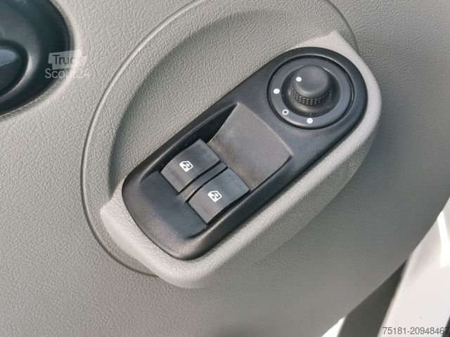 Рефрижераторний фургон RENAULT Master 2.5DCI TIEFKÜHLER 6PAL/ 230V