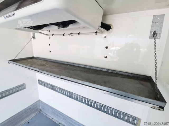 Рефрижераторний фургон RENAULT Master 2.5DCI TIEFKÜHLER 6PAL/ 230V