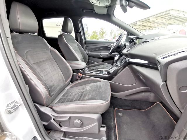 Pick-up FORD Kuga ST-Line 2.0TDCI/AT 4WD/ KEYFREE/ AHK